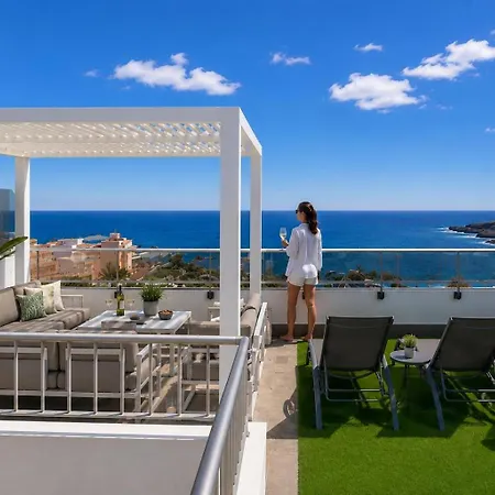 Casa La Familia بيت للعطل